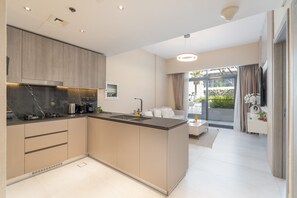 1 bedroom, Internet - Gorgeous 1 Bedroom in Oxford Boulevard JVC (Dubai)