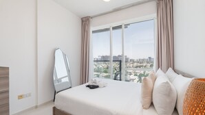 Apartment | 1 bedroom, high-speed internet - Modern 1-bed With Scenic Golf Course View (Dubai)