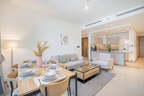 Apartment - Refined Urban Living 1 Bebdroom at Sobha Waves Grande (Dubai)