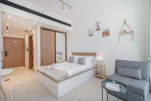 House - A Superb and Amazing Studio in Binghatti Lavender With Balcony (Dubai)