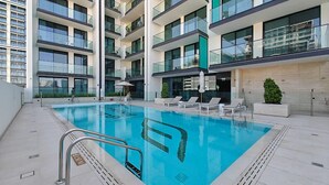 House - A Superb and Amazing Studio in Binghatti Lavender With Balcony (Dubai)
