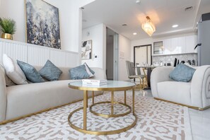 Apartment | 2 bedrooms, Internet - 1206 Pearlz by Danube (Dubai)