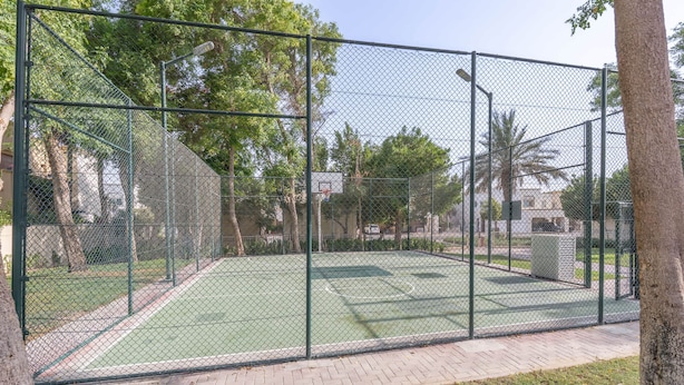 House | 2 bedrooms, high-speed internet - Villa 26 Street 10 Spring 11 (Dubai)