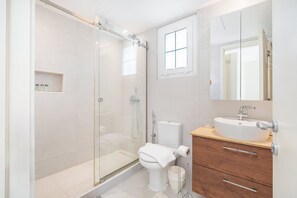 House | 2 bedrooms, Internet - Villa 26 Street 10 Spring 11 (Dubai)