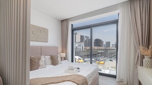 Studio | High-speed internet - Stylish Studio Sleeps 2 With Balcony (Dubai)