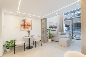 Studio | Internet - G04 Oxford Terraces 2 (Dubai)