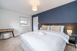 3 habitaciones, tabla de planchar con plancha y wifi gratis