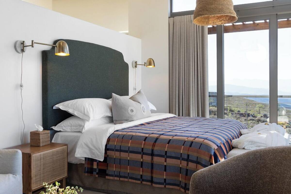 럭셔리 스위트, 산 전망 | 노트북 작업 공간, 무료 WiFi, 침대 시트