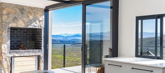 山羊窗豪華自助式野生動物園旅館  