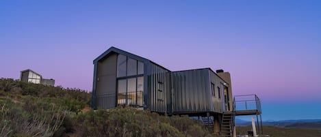 Laptop workspace, free WiFi, bed sheets