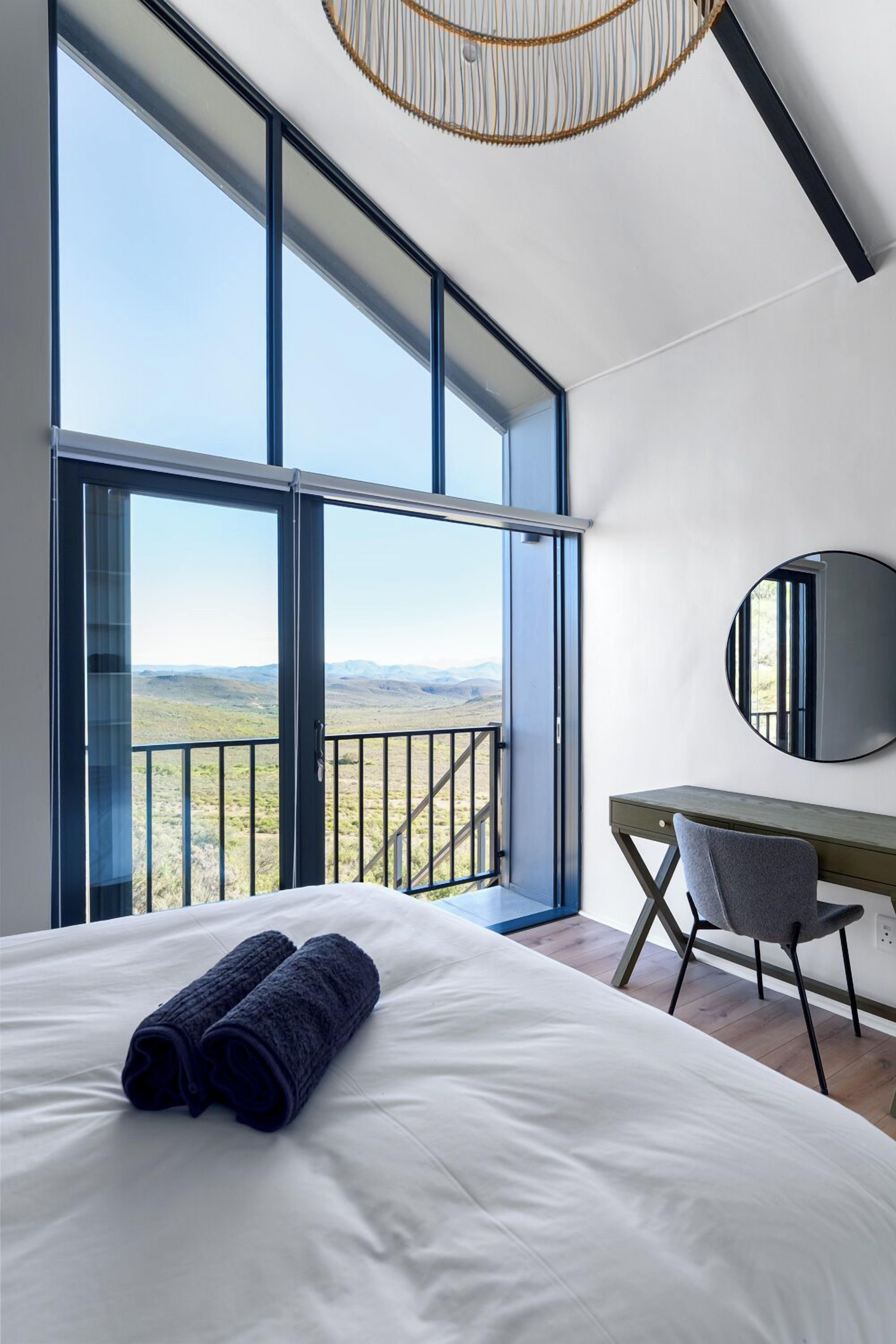 Cabana clássica, sacada, vista para a montanha | Espaço de trabalho para notebook, Wi-Fi de cortesia, roupa de cama