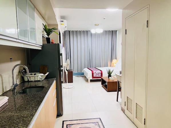 1 室のベッドルーム、アイロン / アイロン台、WiFi、ベッドシーツ