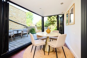 Dining - Garden Duplex in Islington (London)