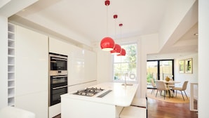 Private kitchen - Garden Duplex in Islington (London)