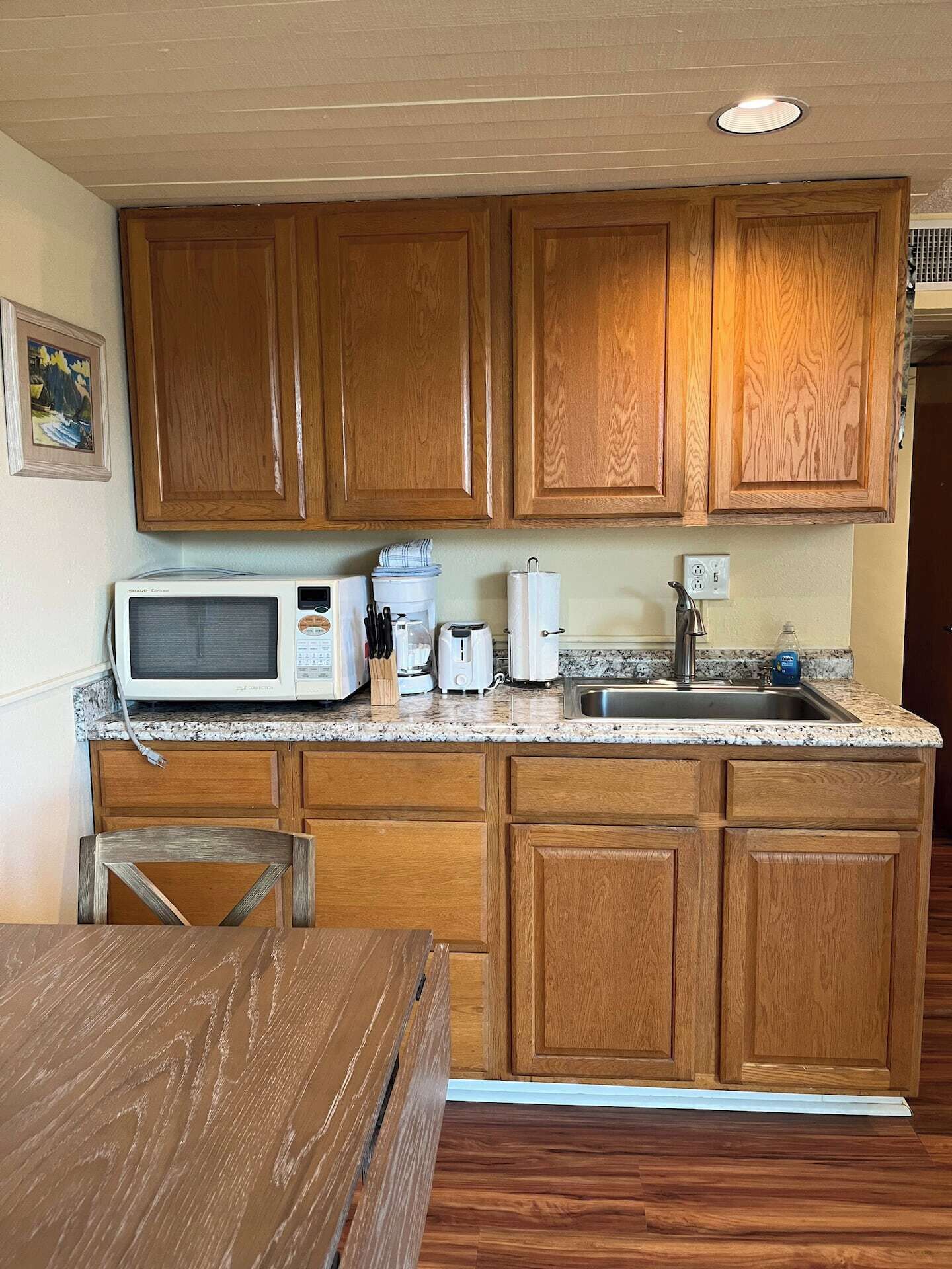 Fridge, microwave, coffee/tea maker, toaster