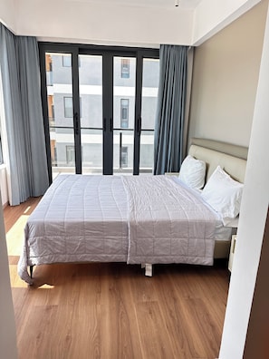 2 habitaciones, tabla de planchar con plancha y wifi gratis