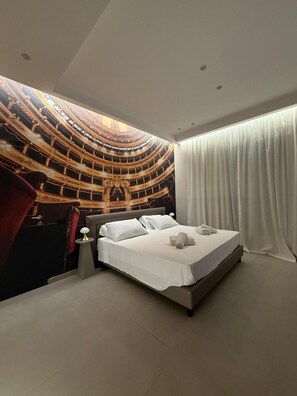 WiFi, bed sheets