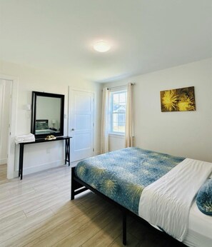 3 Schlafzimmer, Bügeleisen/Bügelbrett, WLAN, Bettwäsche