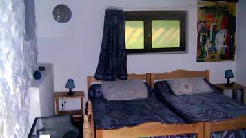 3 chambres, fer et planche Ă repasser, Wi-Fi, draps fournis