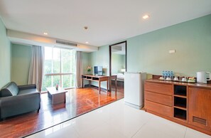 2 Bedroom Family | Living area