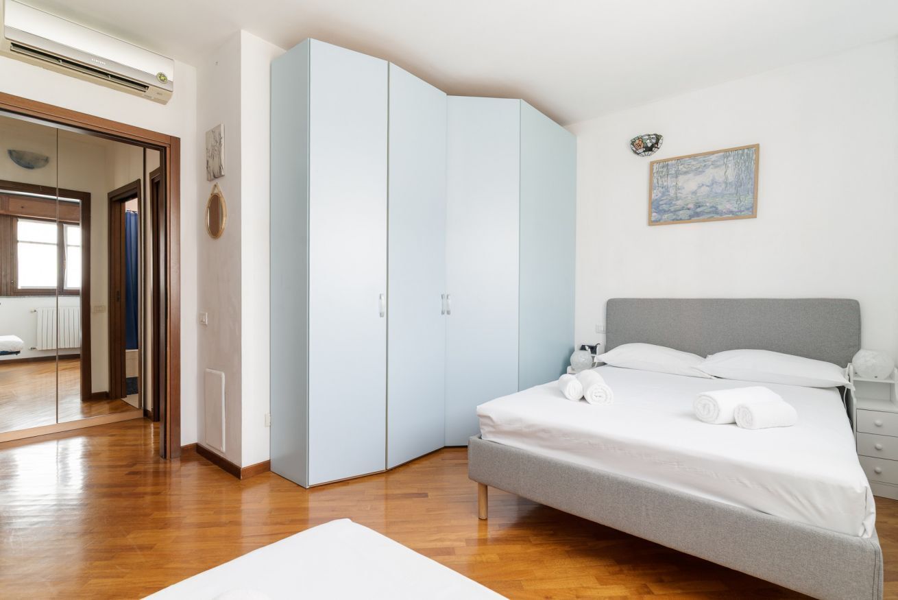 1 Schlafzimmer, Bügeleisen/Bügelbrett