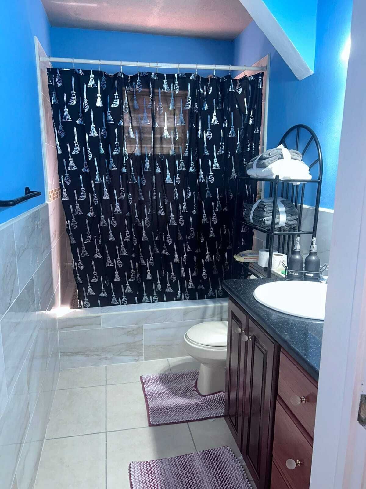 Asciugamani, sapone, carta igienica