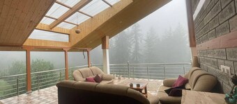 The Orchard Retreat VanVaas