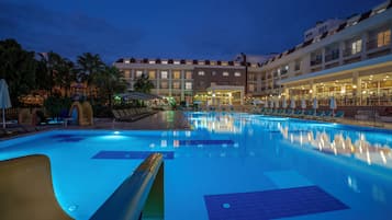Indoor pool, seasonal outdoor pool