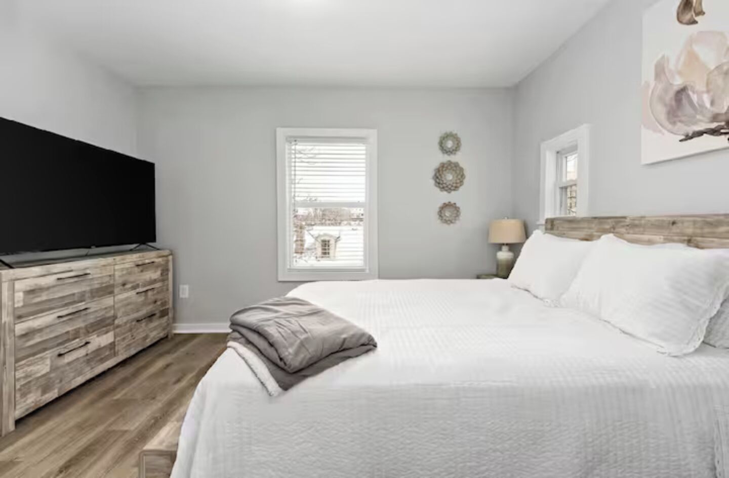 4 chambres, fer et planche à repasser, accès au Wi-Fi (inclus)