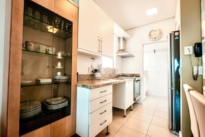 Microwave, stovetop