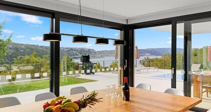 Modern Villa Adria Blue with heated pool