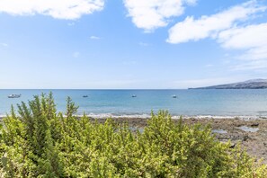 Una spiaggia nelle vicinanze