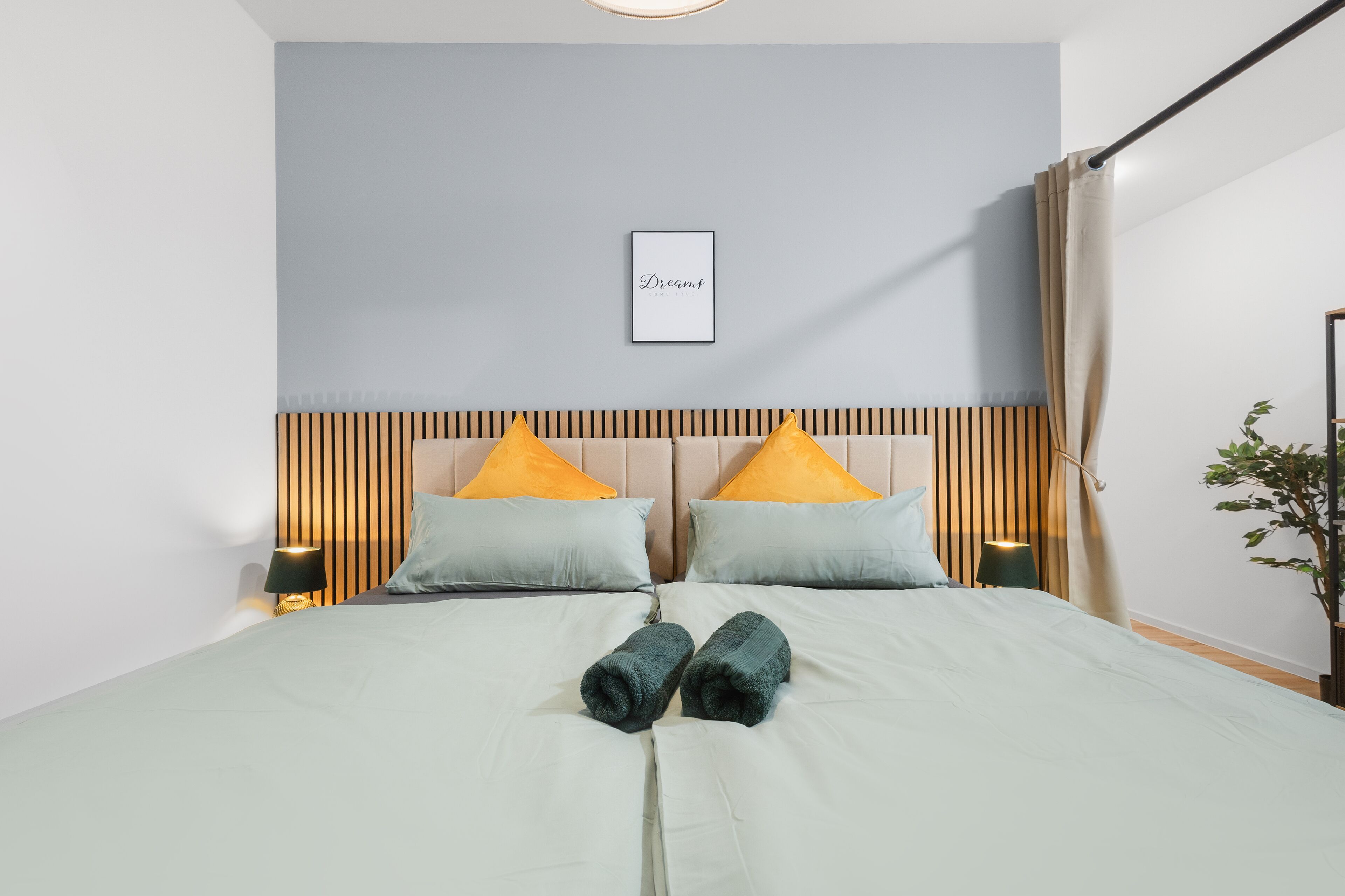 1 bedroom, iron/ironing board, travel crib, WiFi