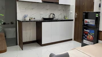 Superior Room | Laptop workspace, blackout drapes, soundproofing, iron/ironing board