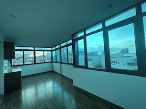 Apartamento familiar | Cocina privada | Frigorífico, utensilios de cocina y productos de limpieza ecológicos