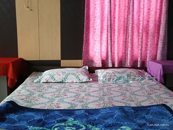 Free WiFi - Swaroop Ashray (Siliguri)