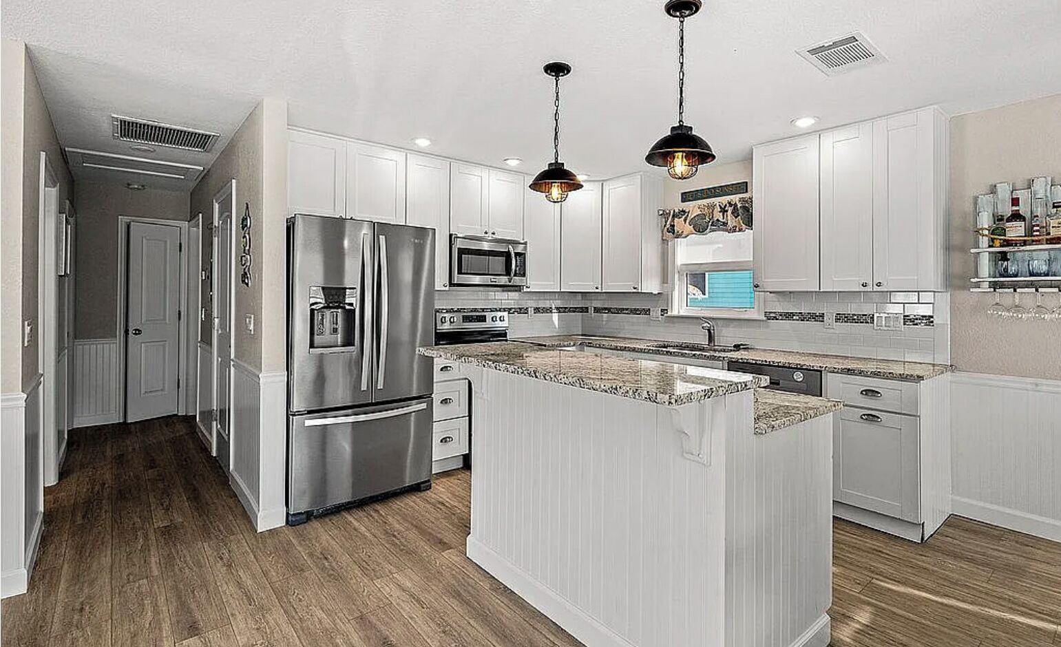 Refrigerador, microondas, horno, placa de cocina