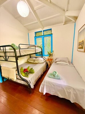 2 bedrooms, desk, free WiFi, bed sheets