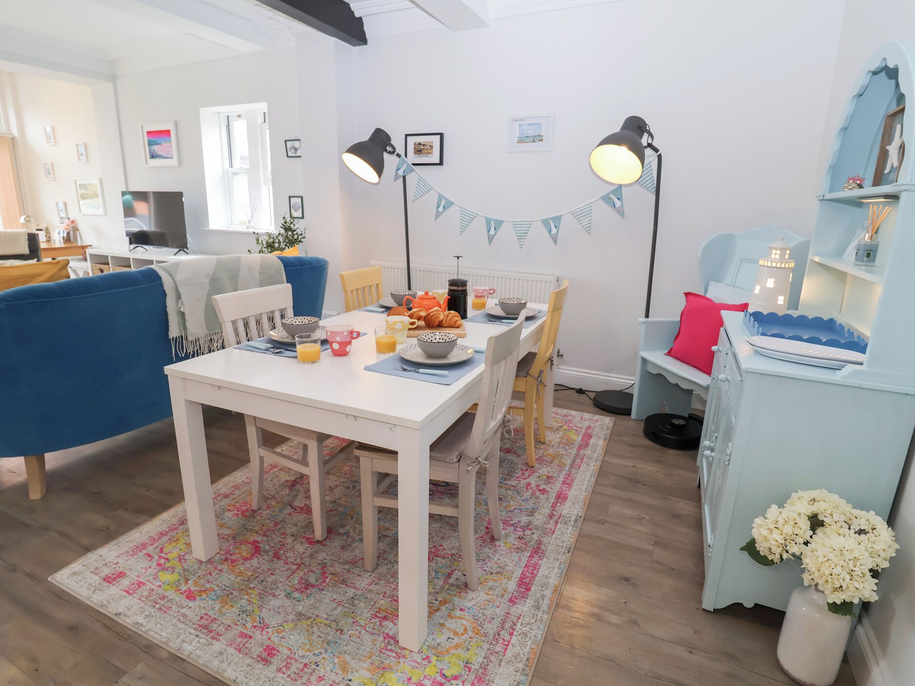 Cottage | Dining