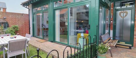 คอทเทจ | รับประทานอาหารกลางแจ้ง