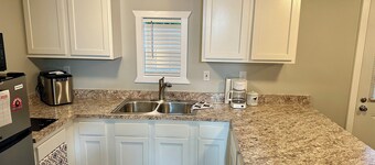 Charming new tiny house-Friendship IN