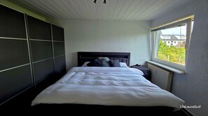 1 Schlafzimmer, Schreibtisch, Bügeleisen/Bügelbrett, kostenloses WLAN