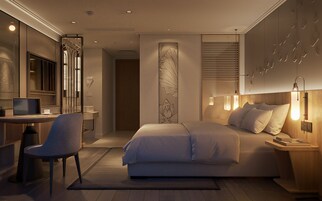 Metropole Suite French Balcony Street View | Premium bedding, memory foam beds, minibar, in-room safe