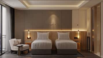 Prestige Suite Double or Twin Balcony City View | Premium bedding, memory-foam beds, minibar, in-room safe