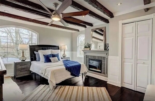 5 makuuhuonetta, silitysrauta/-lauta, Wi-Fi, vuodevaatteet