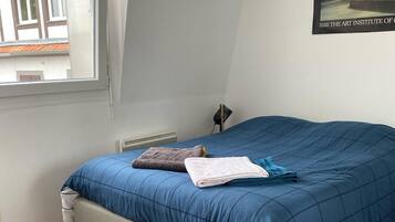 1 chambre, fer et planche Ă  repasser, Wi-Fi, draps fournis