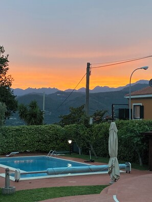 Pool - B&B La Rosa: unique apartment 9 beds (Salerno)