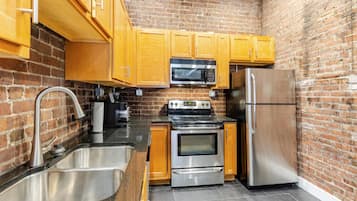 Micro-ondas, fogão, cooktop, lava-louças