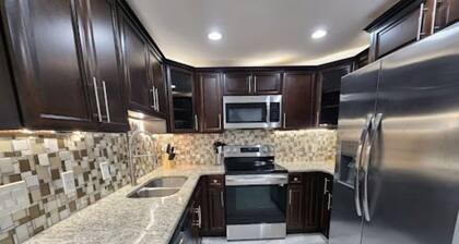 Mills House @WP. Sleeps 11 Renovated. Queen beds