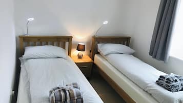 2 bedrooms, WiFi, bed sheets